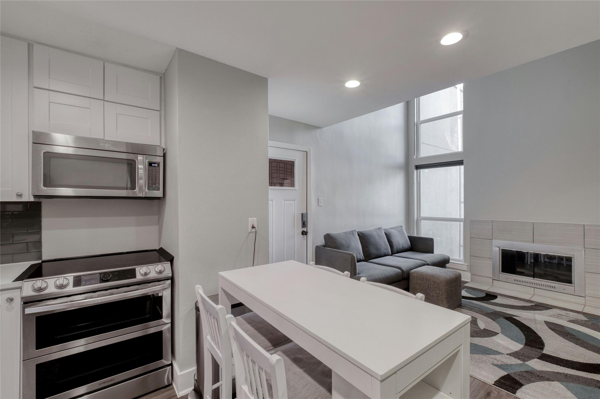 935 La Posada DR 217
