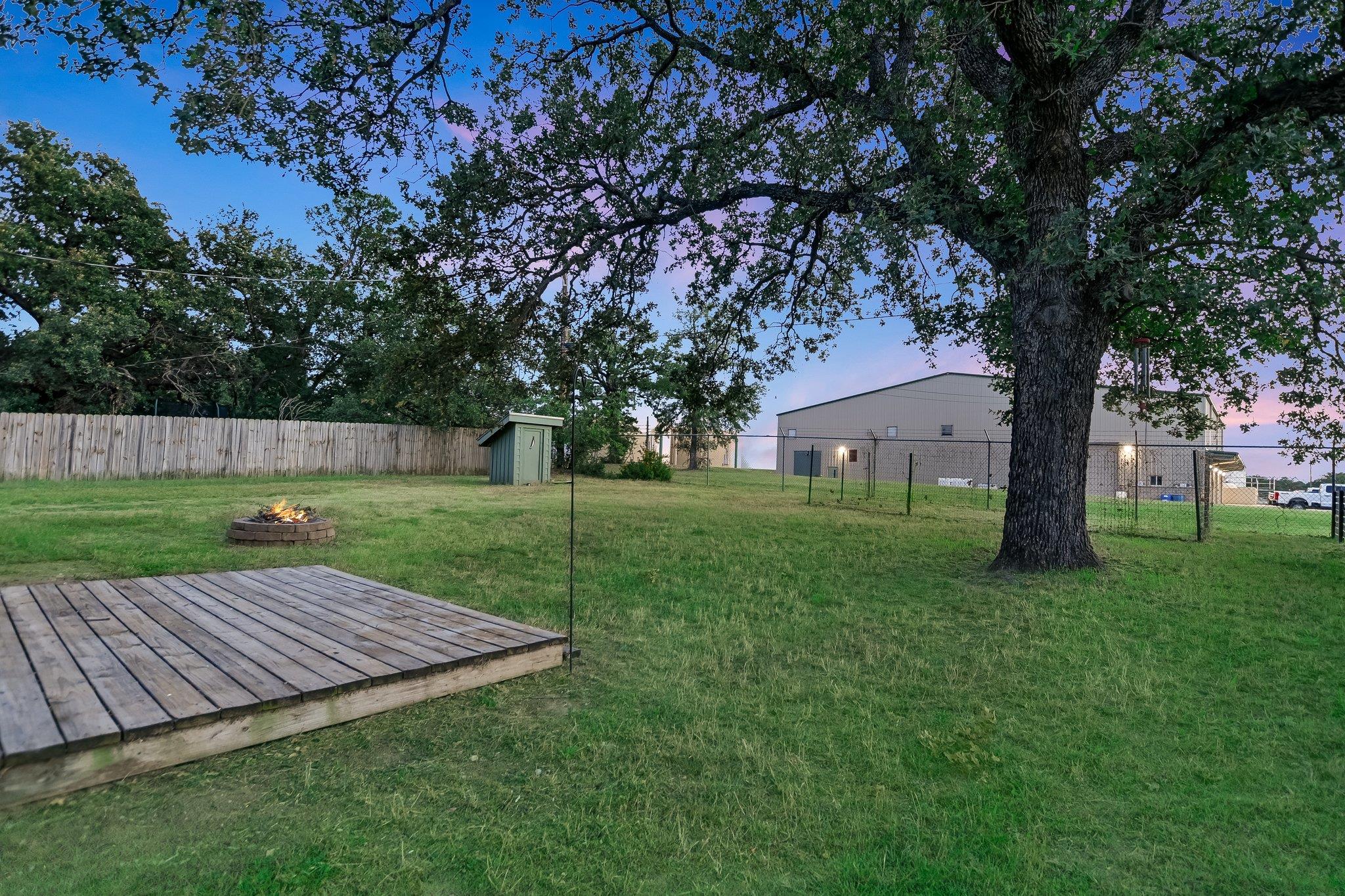 Kingsland, Texas 78639, United States, 2 Bedrooms Bedrooms, ,2 BathroomsBathrooms,Residential,Active,187738