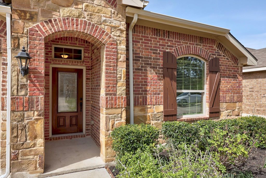 Photo of 314 Briar Park DR, Georgetown, TX 78626 (MLS # 5850017)
