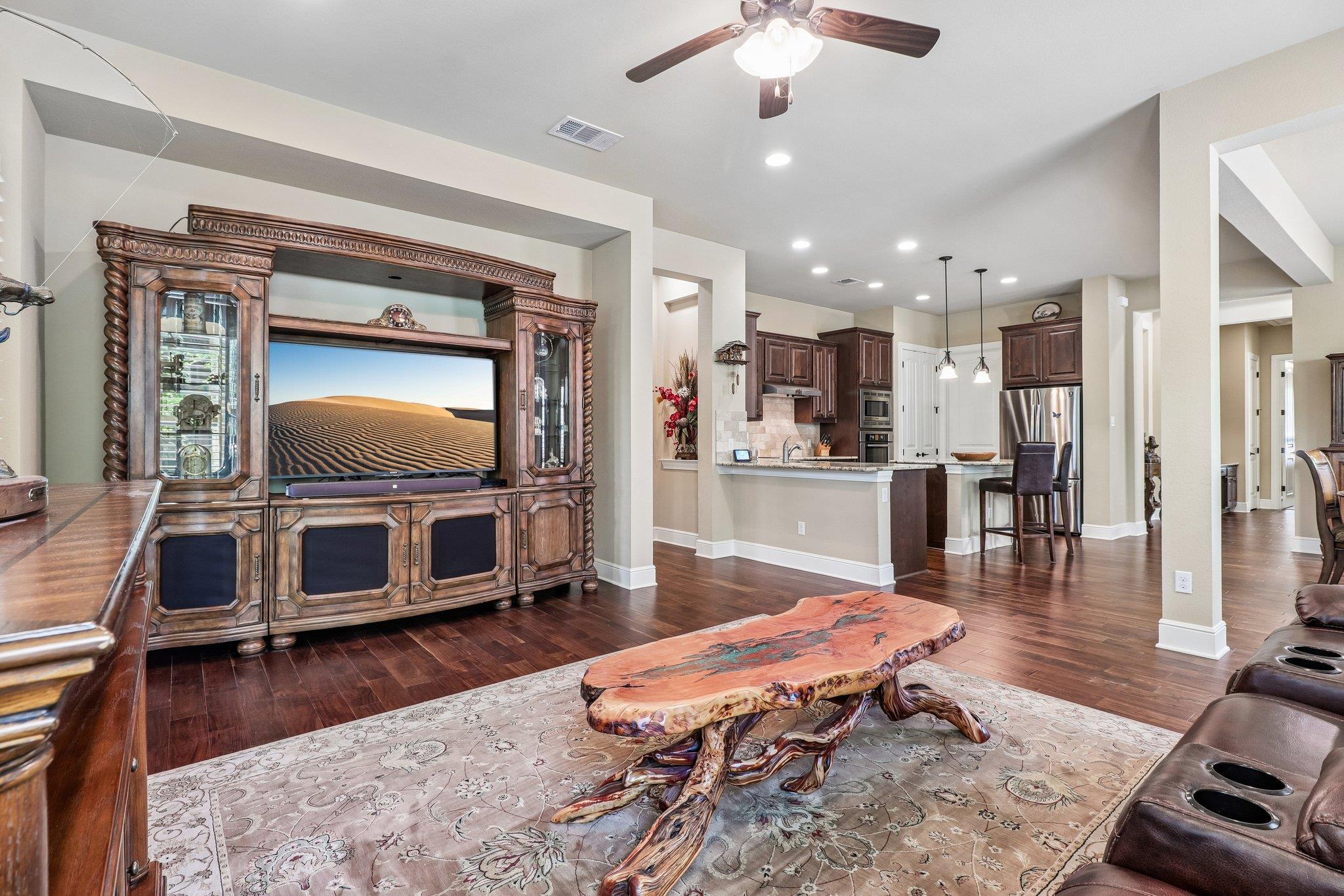 35 Prestonwood CIR