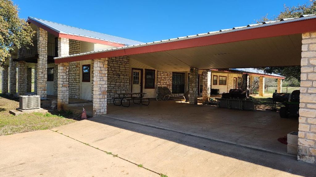 Photo of 313 Rawhide RD, Burnet, TX 78611 (MLS # 7550636)