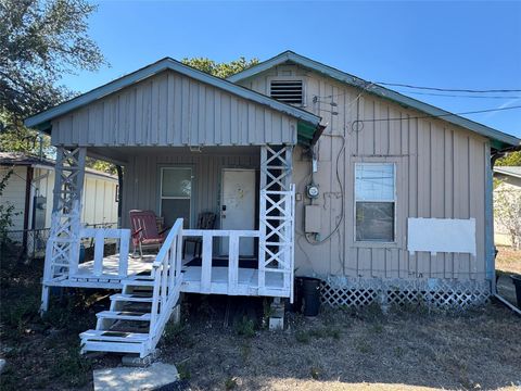 1128 Invasion ST San Marcos TX 78666