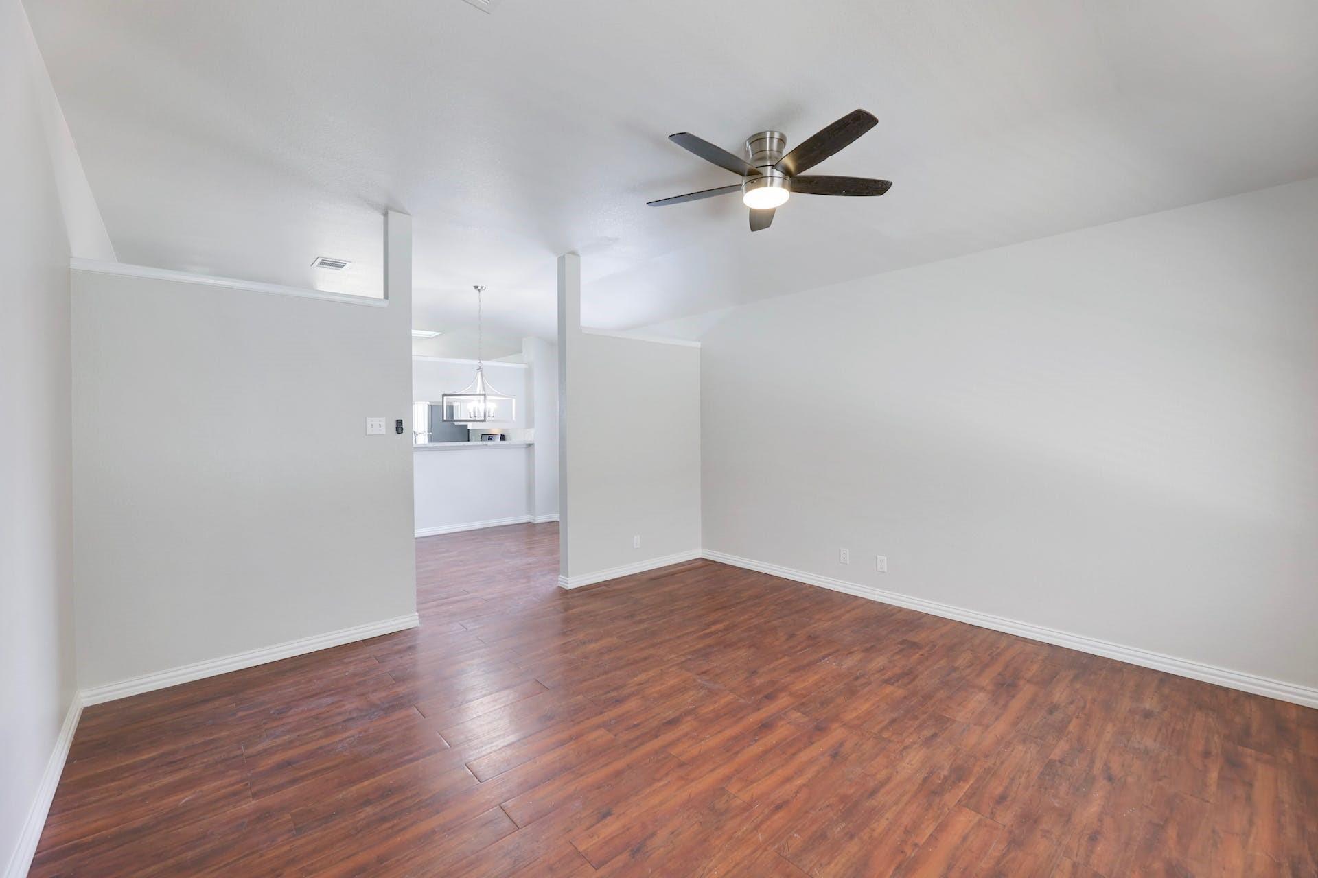 9505 Woodvale DR
