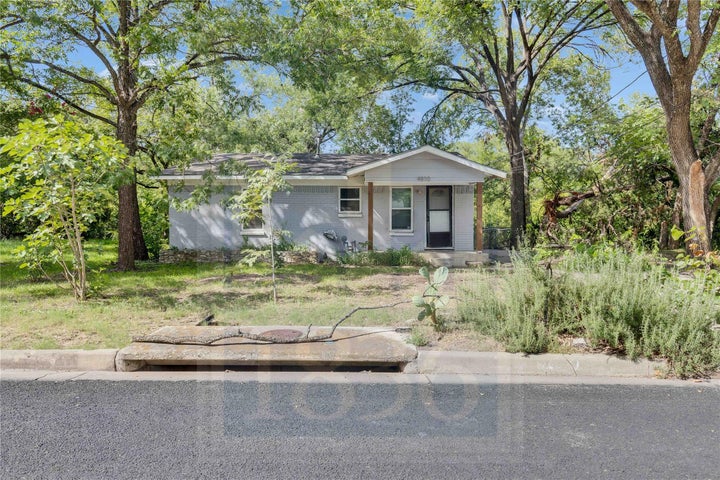 Photo 1 of 25 — 4810 Prock LN, Austin, TX 78721