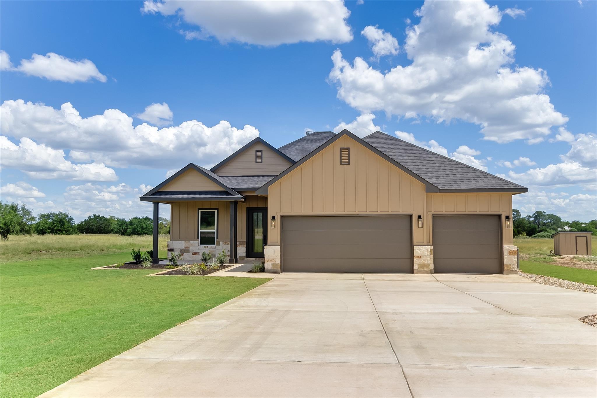 115 Draper LN
