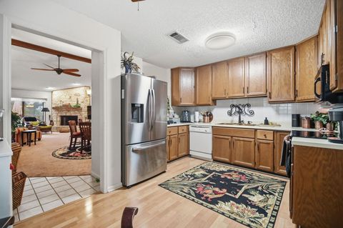 Tiny photo for 49 Oaks PL, Lago Vista, TX 78645 (MLS # 1479484)