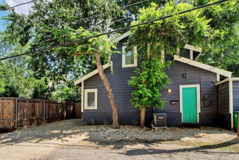 Photo of 4506 Caswell Ave #B, Austin, TX 78751 (MLS # 9760380)