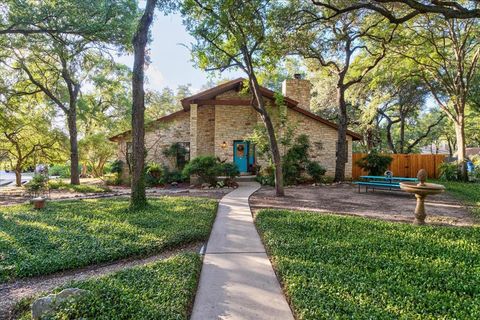 Photo of 208 Daybreak CV, Buda, TX 78610 (MLS # 2413862)