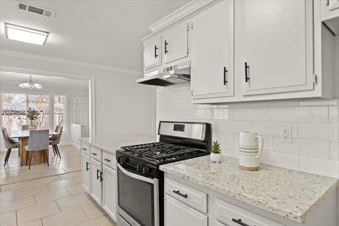 Tiny photo for 3206 BARNSLEY DR, Austin, TX 78745 (MLS # 3808700)