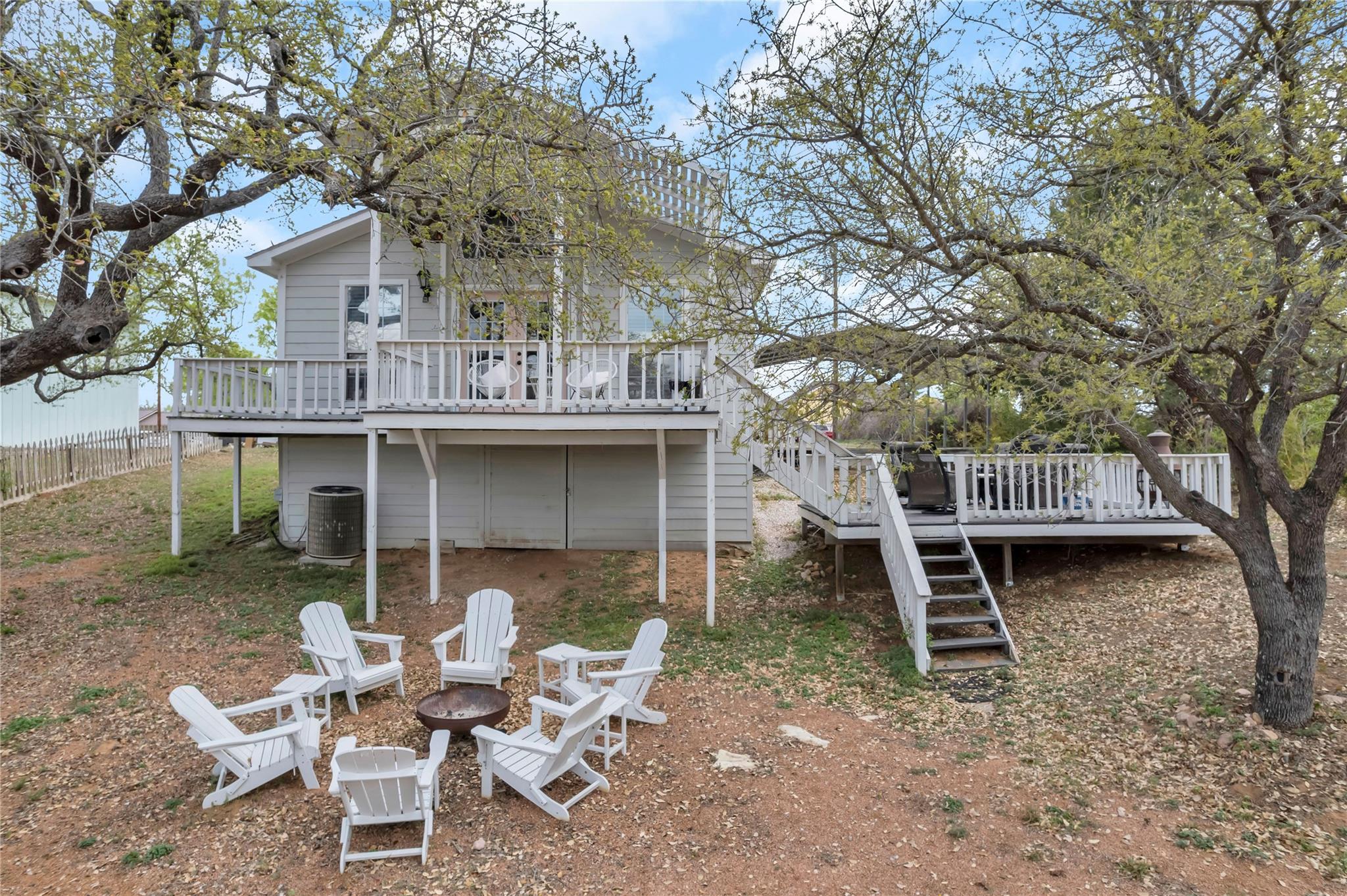 5898 RIVER OAKS DR