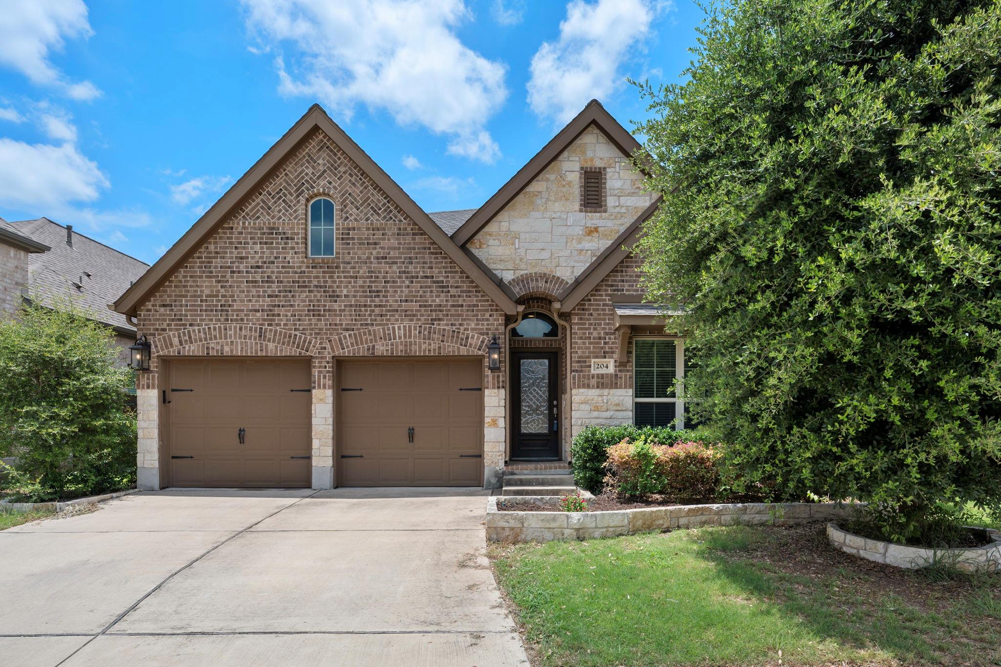 204 Lacey Oak LOOP