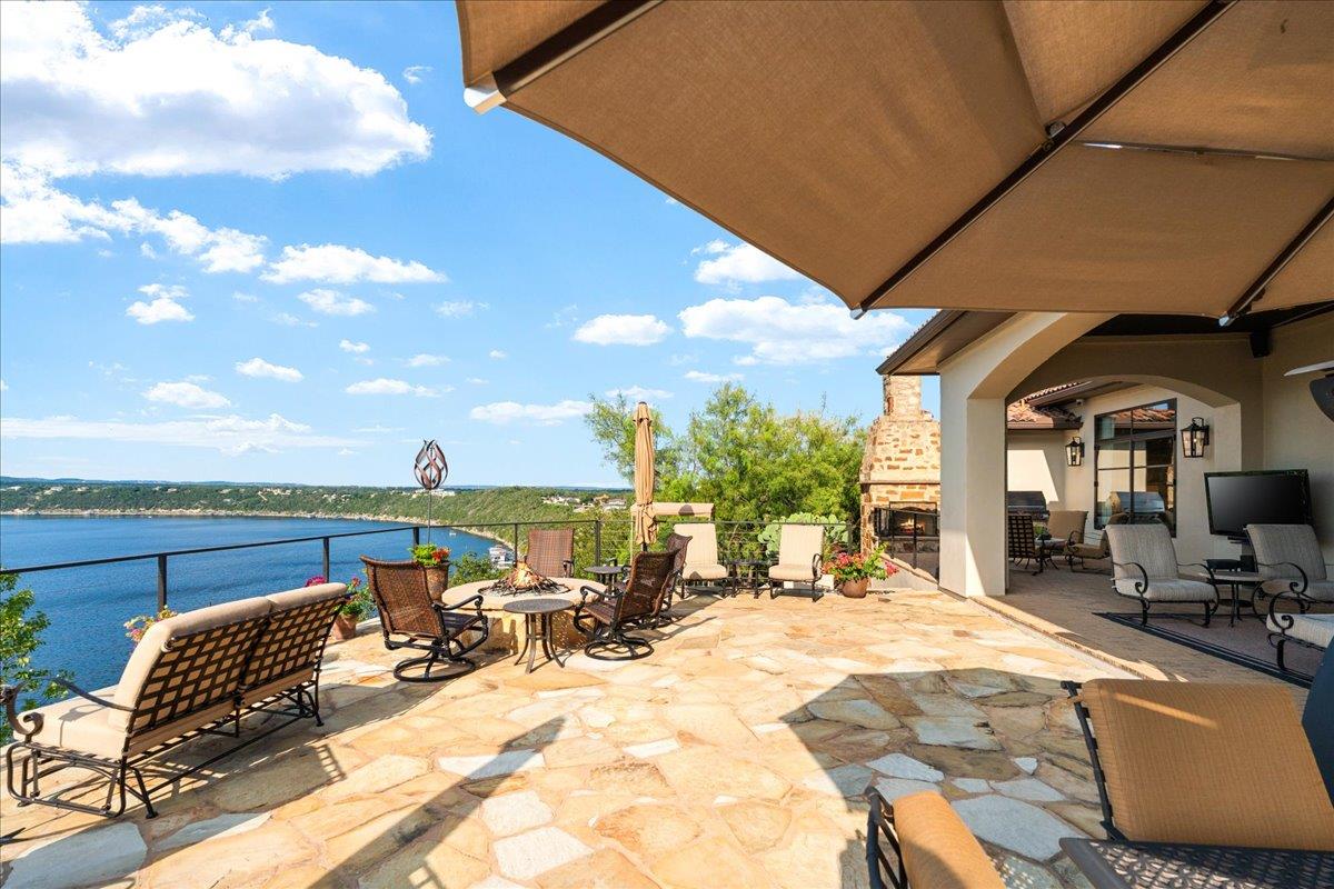 1116 Watercliffe DR
