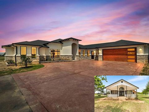 178 Balch RD Elgin TX 78621