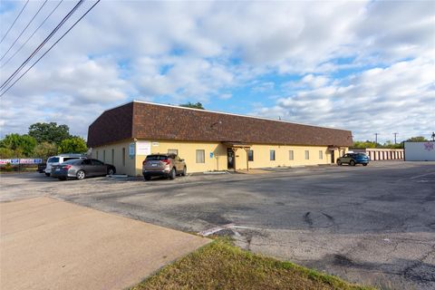 504 Leander RD Georgetown TX 78626