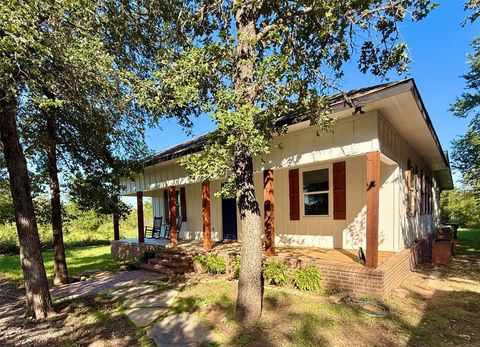 Photo of 739 Pleasant Grove RD, Elgin, TX 78621 (MLS # 5912063)