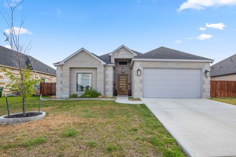 136 Greg LN Jarrell TX 76537