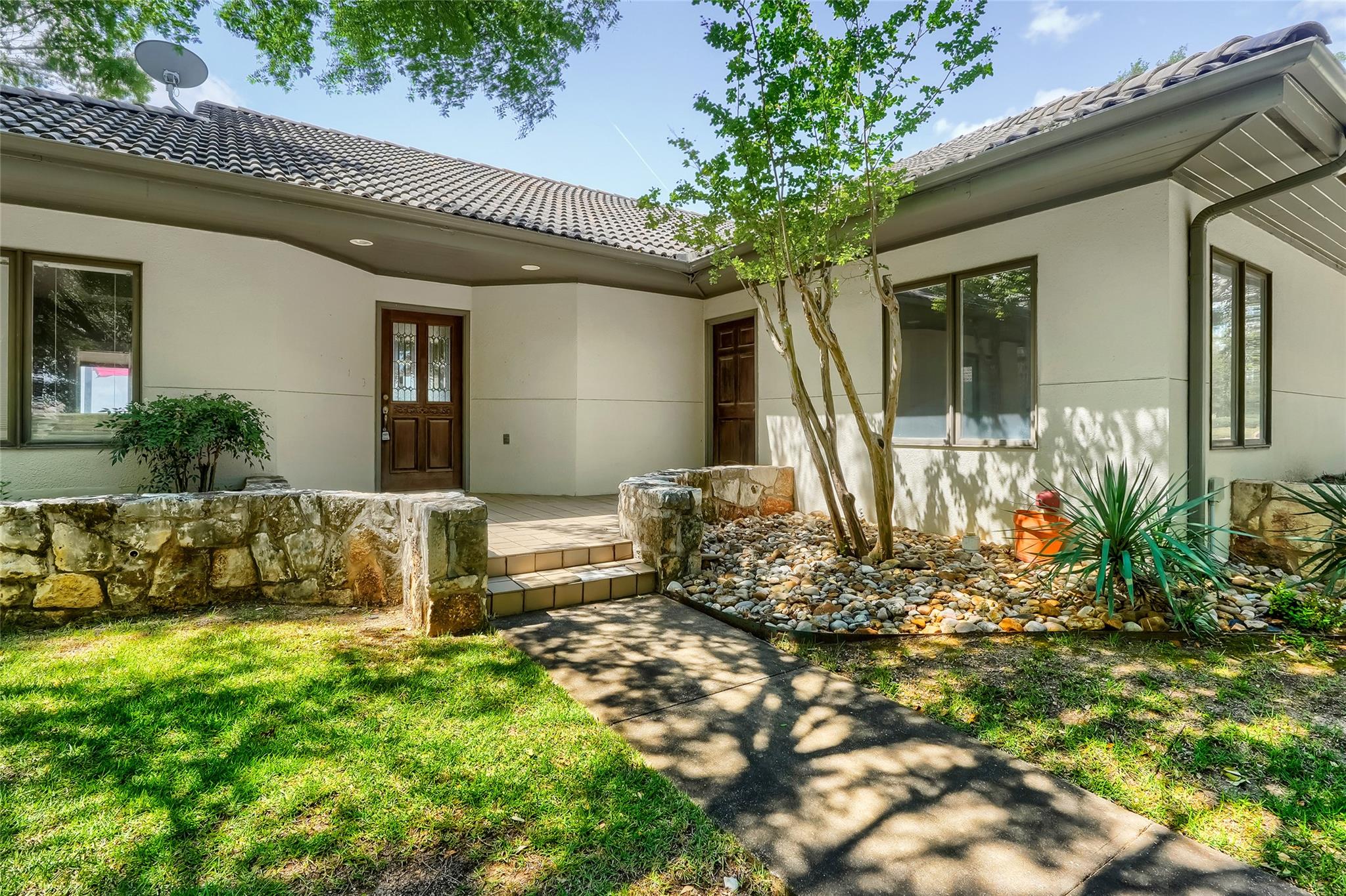 1607 Clubhouse Hill DR