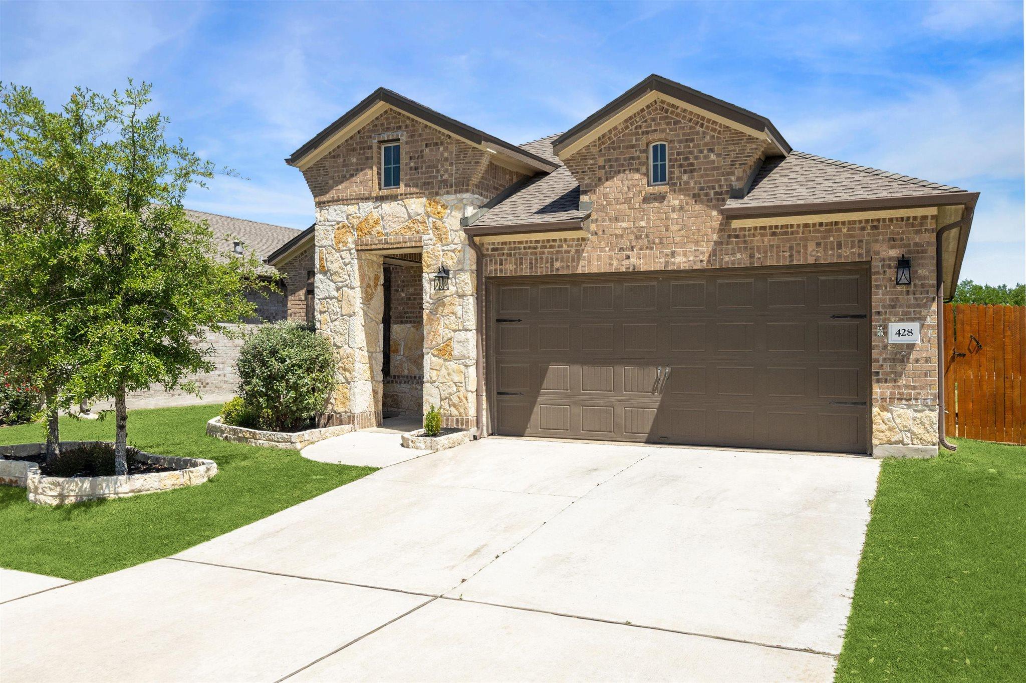 428 Gabrielle Anne DR