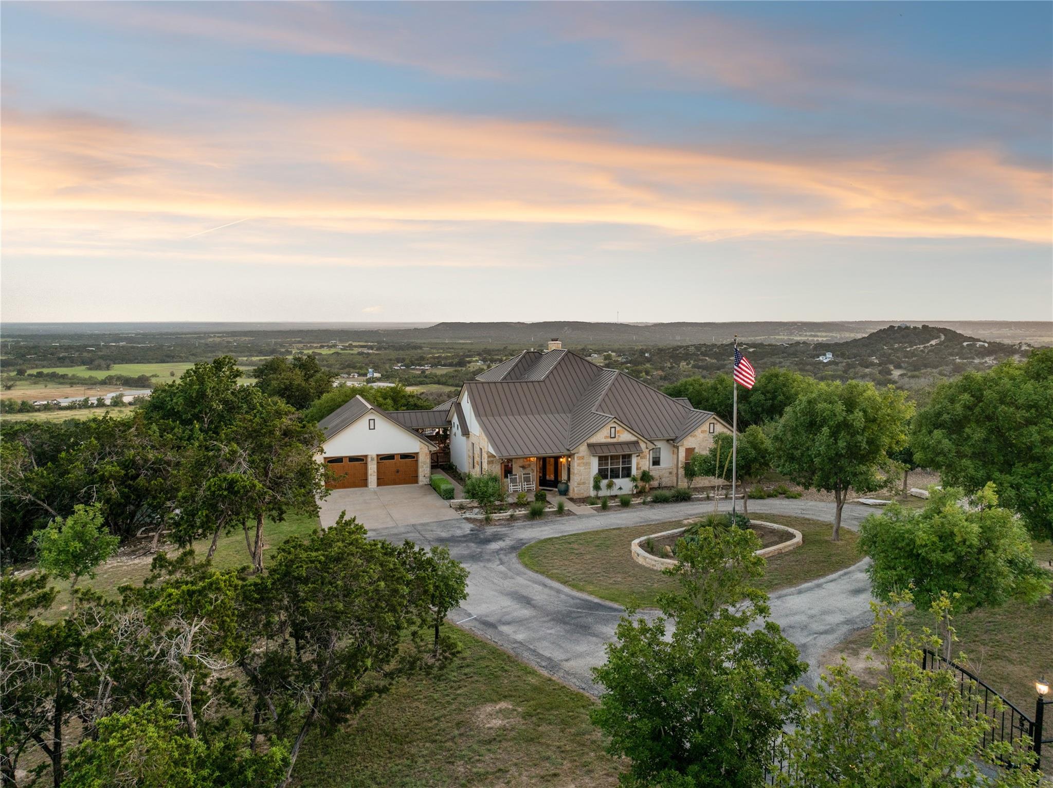 169 Royal Oaks Hill