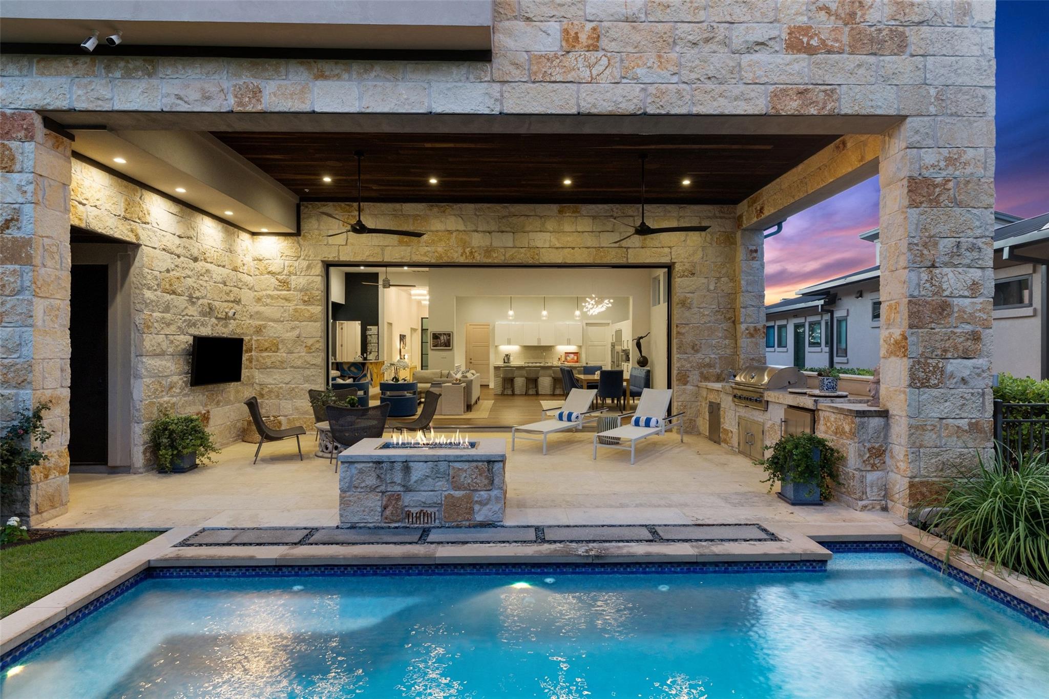 8317 CARRANZO DR