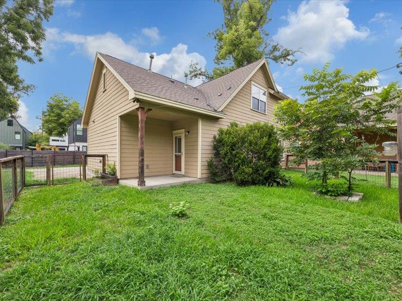 3211 Holton ST 3211B
