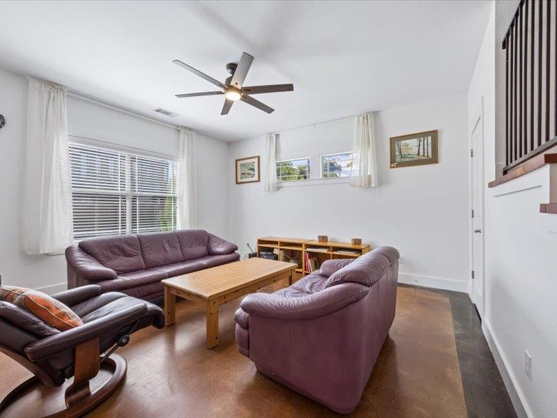 3211 Holton ST 3211B