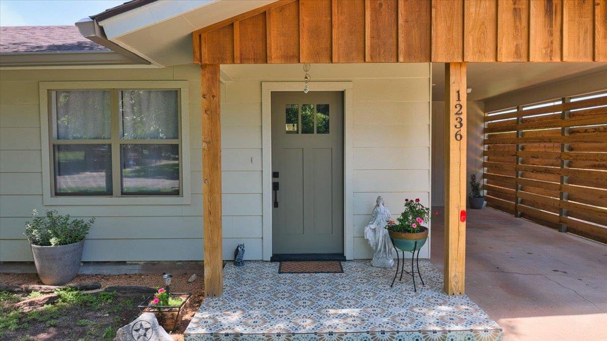 1236 Martin ST