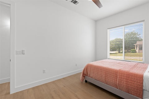 Tiny photo for 21408 Lakefront DR, Lago Vista, TX 78645 (MLS # 2467387)