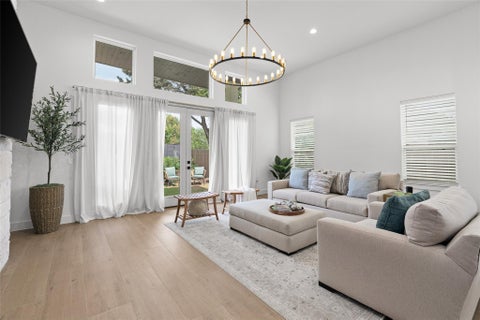 Tiny photo for 21408 Lakefront DR, Lago Vista, TX 78645 (MLS # 2467387)