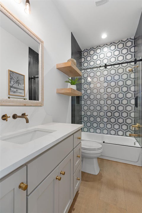 Tiny photo for 21408 Lakefront DR, Lago Vista, TX 78645 (MLS # 2467387)
