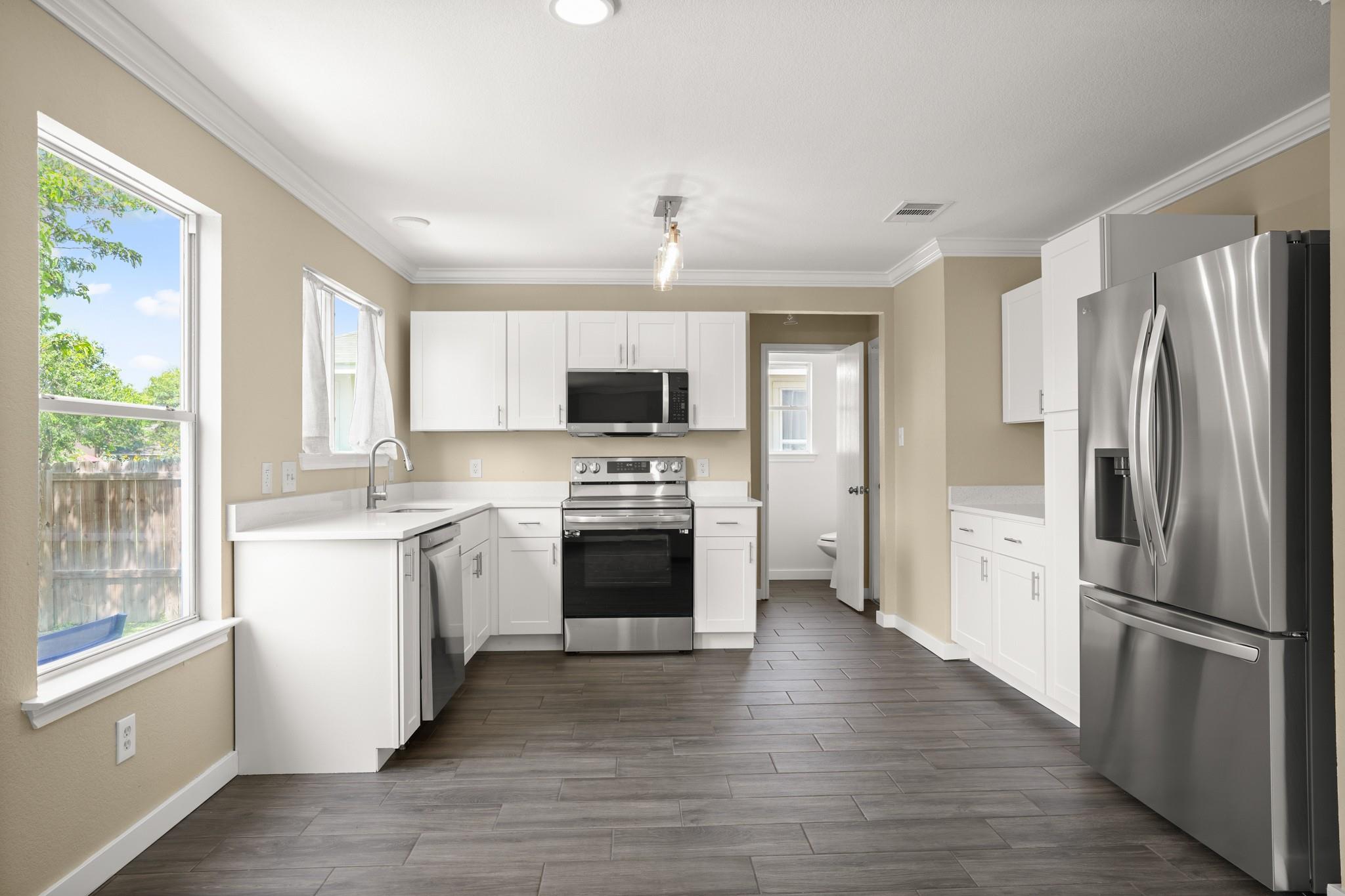 Photo 1 of 29 — 18209 Canopy LN, Manor, TX 78653