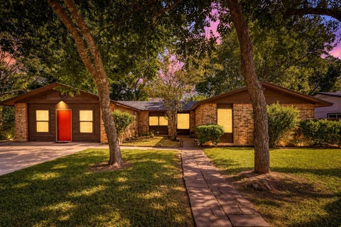 Photo of 5800 Coolbrook DR, Austin, TX 78724 (MLS # 3686478)