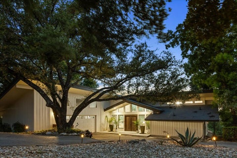 Photo of 909 Electra, Lakeway, TX 78734 (MLS # 6474864)