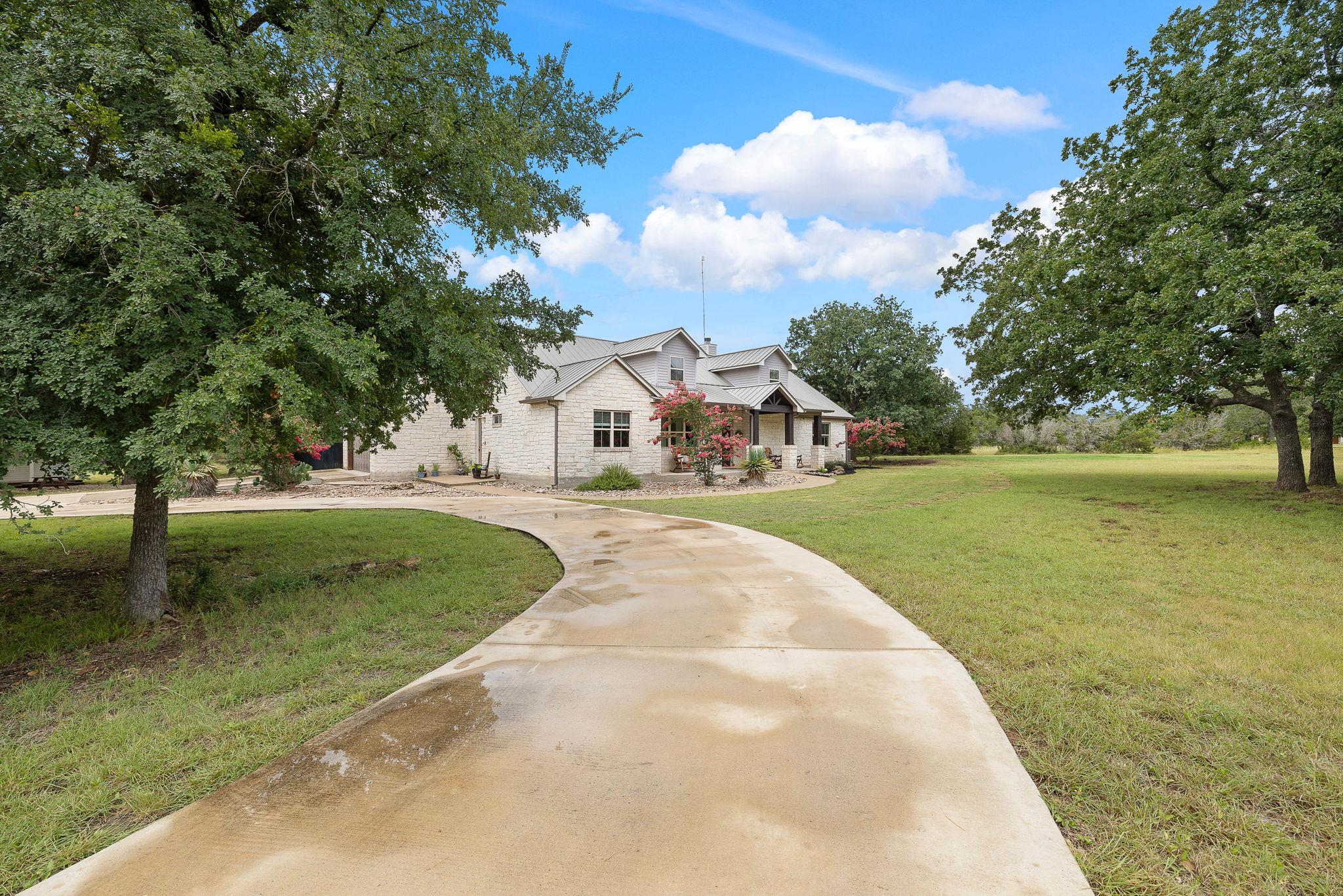 200 Spears Ranch RD