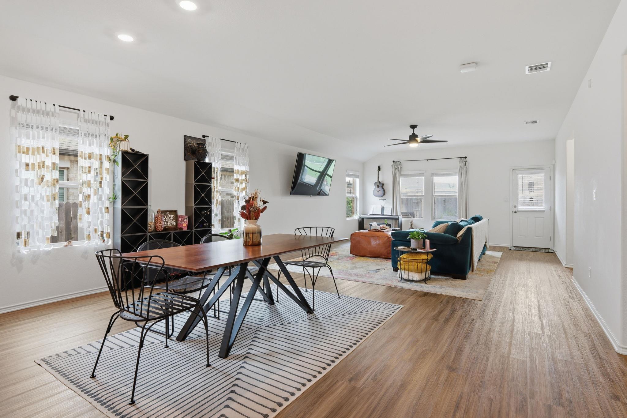 129 Esparza DR