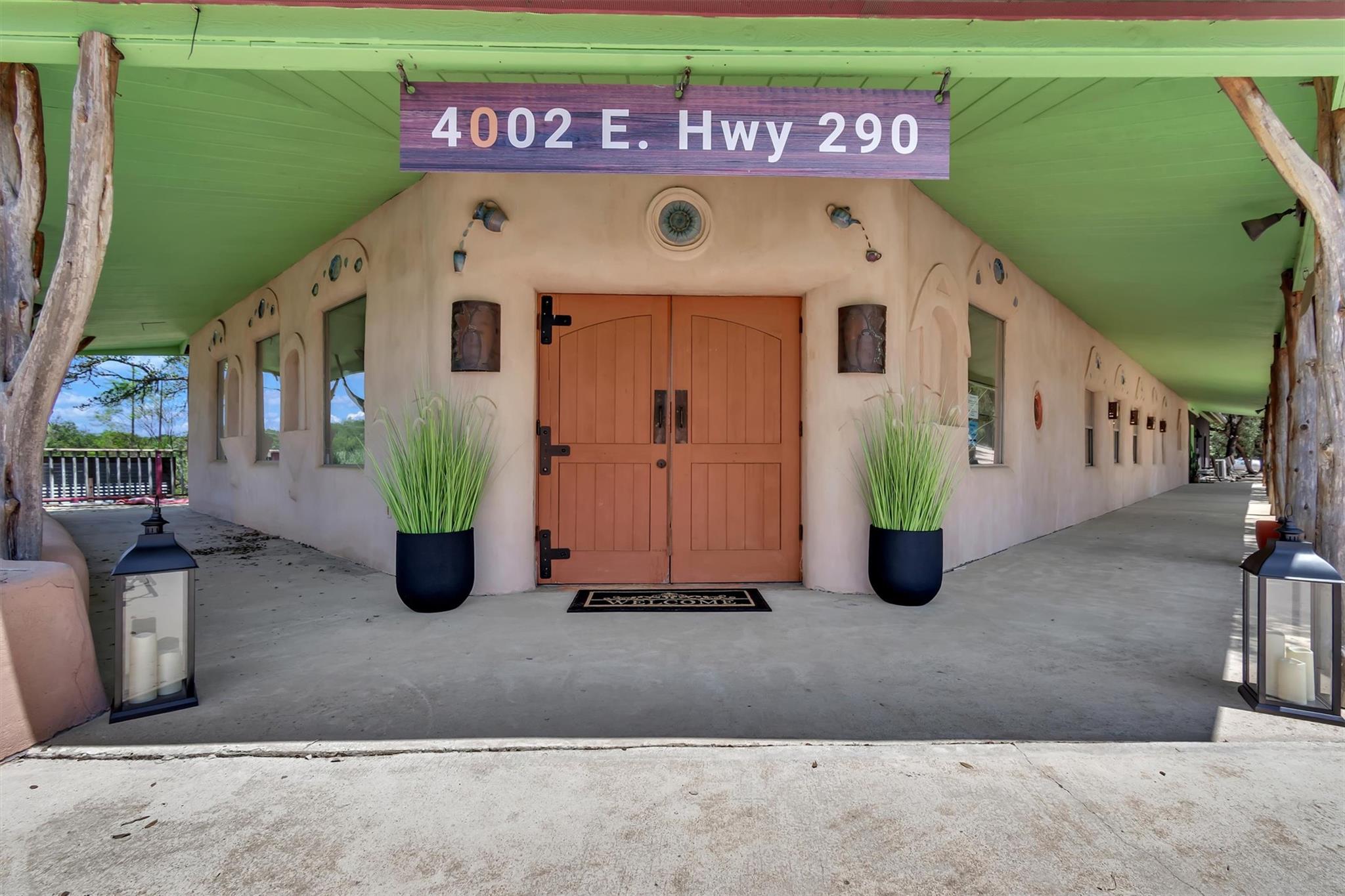 4002 E Highway 290 Highway