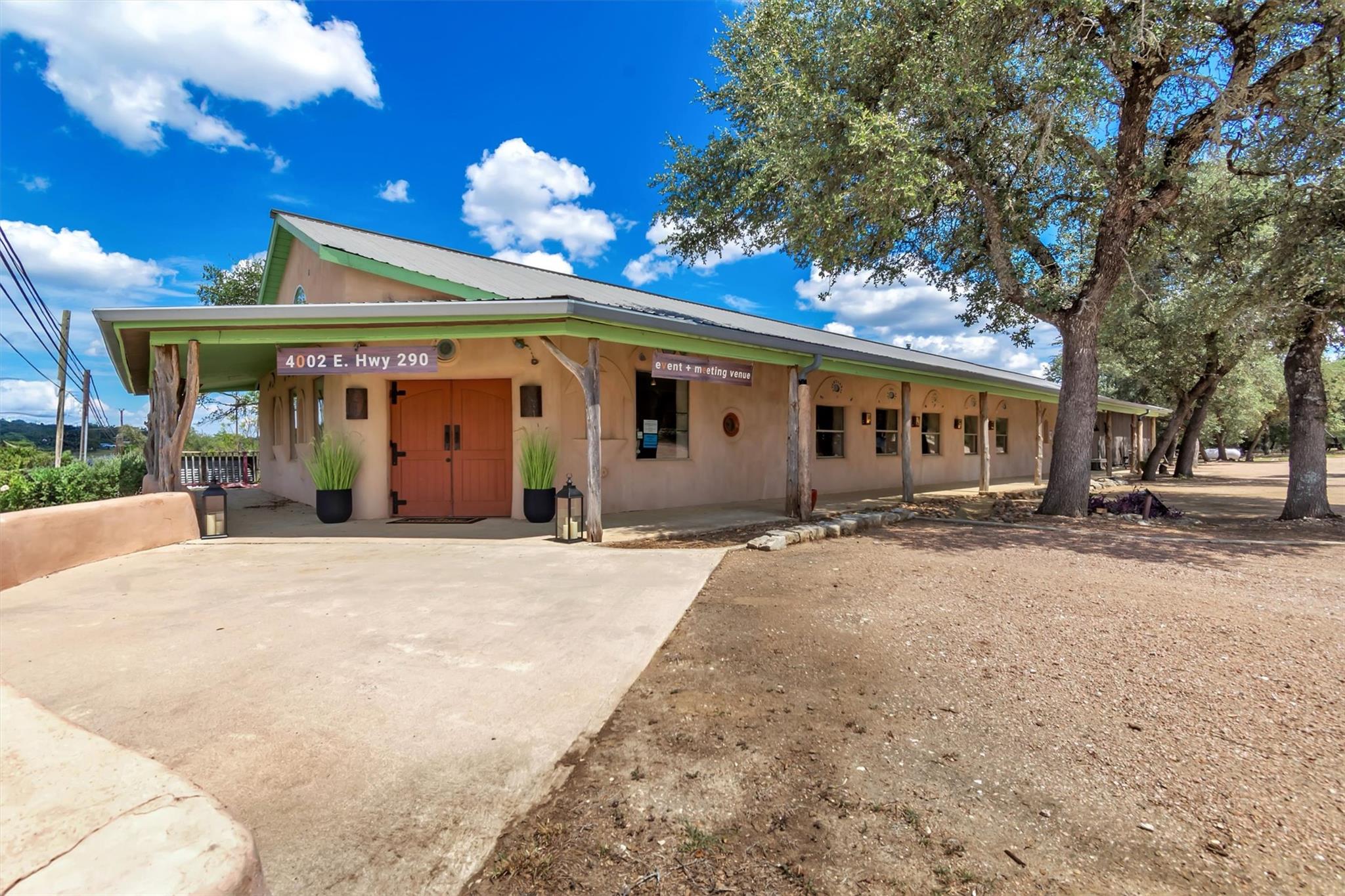 4002 E Highway 290 Highway