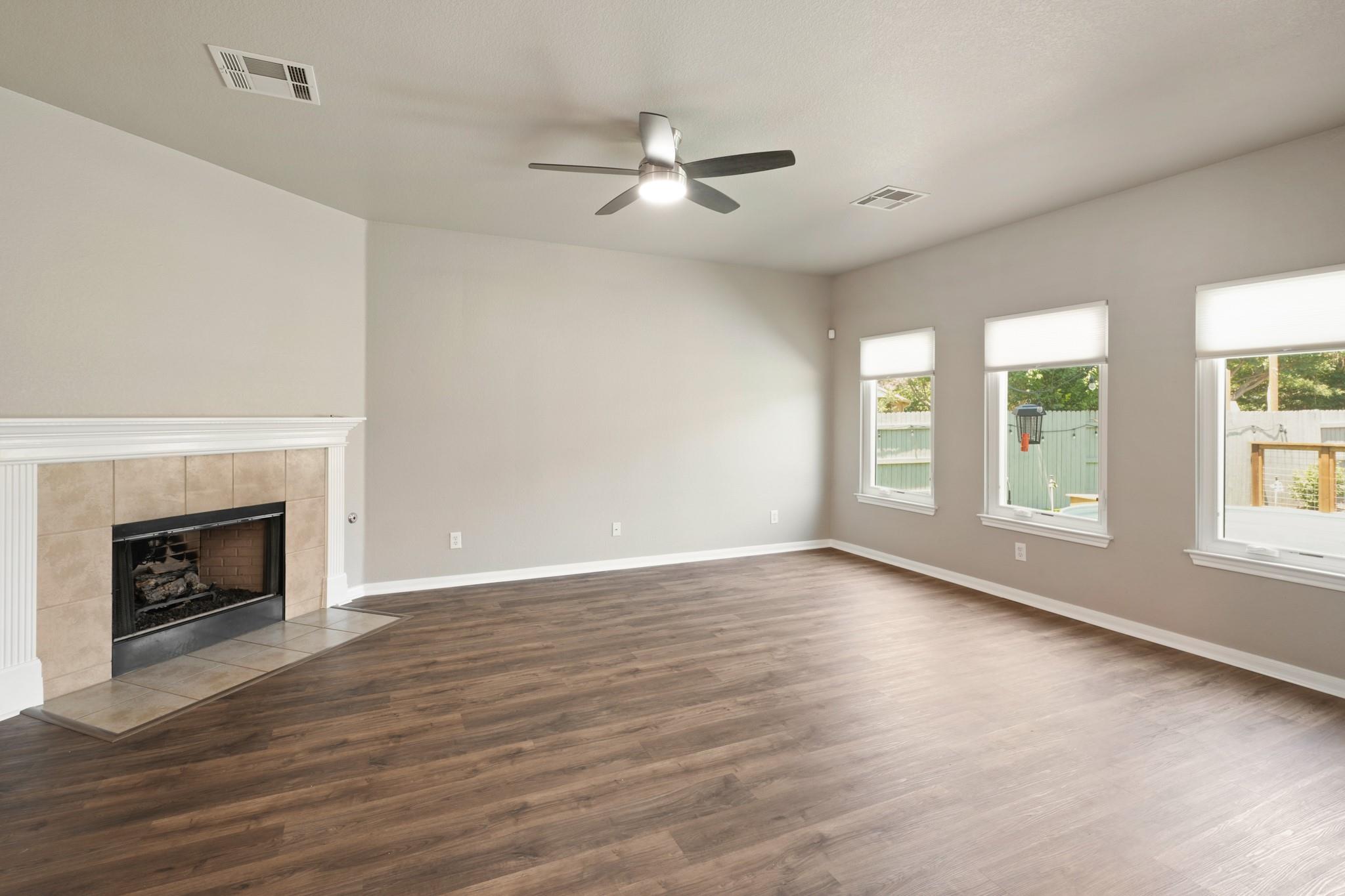 Georgetown, Texas 78628, United States, 4 Bedrooms Bedrooms, ,3 BathroomsBathrooms,Residential,Active,166561