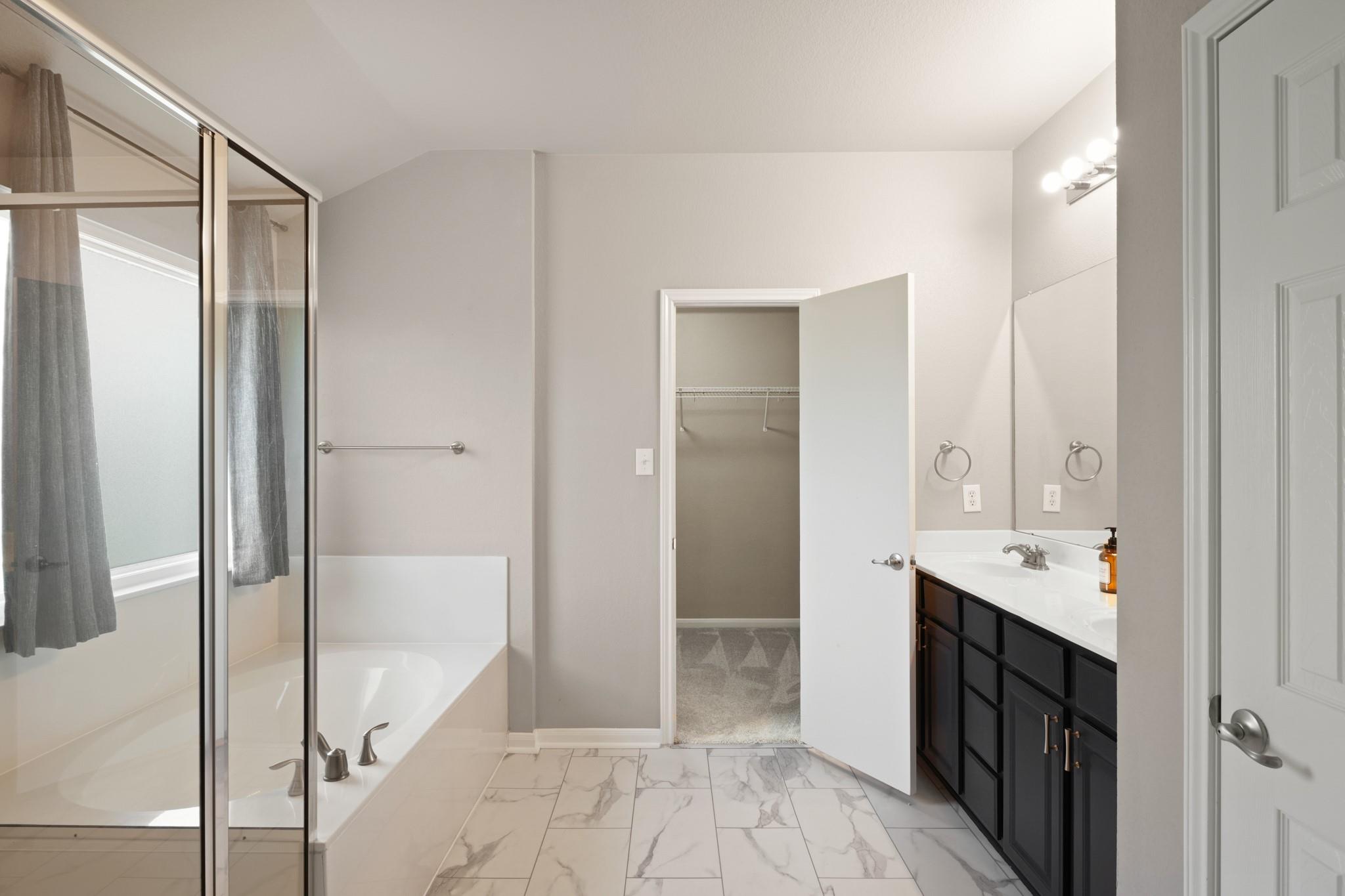 Georgetown, Texas 78628, United States, 4 Bedrooms Bedrooms, ,3 BathroomsBathrooms,Residential,Active,166561