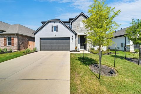 Photo of 6808 Quiet Stream WAY, Buda, TX 78610 (MLS # 2096069)