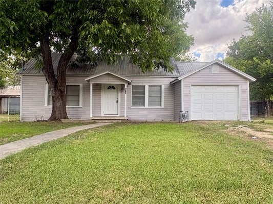 815 LIZZIE ST, TAYLOR, TX 76574 - Image a4031cfbe9659bcbdba3e338e91bc4a5/2155674212