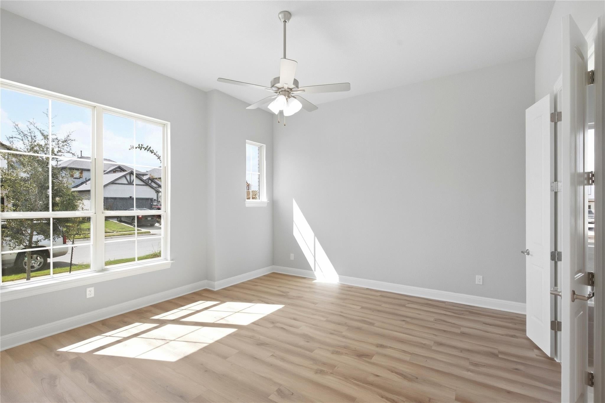 253 Bloomington LOOP