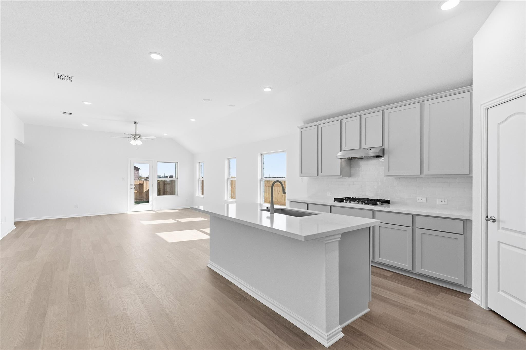 13605 Hamilton Hart DR