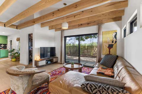 Photo of 3201 Bengston ST, Austin, TX 78702 (MLS # 6165044)