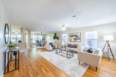 2017 Carriage Club DR Cedar Park TX 78613