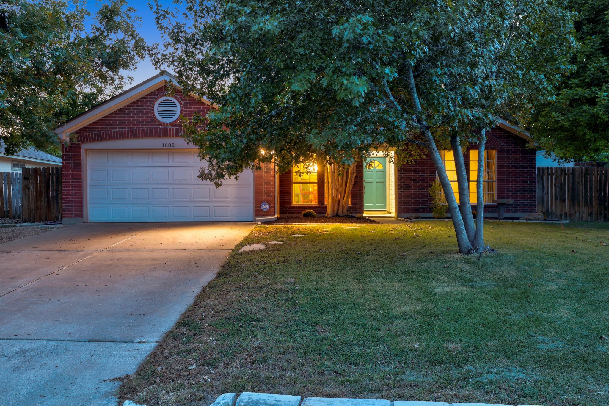 1602 Southwestern BLVD