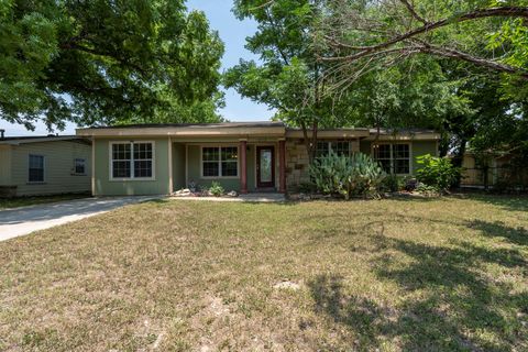 1203 Haynes ST San Marcos TX 78666