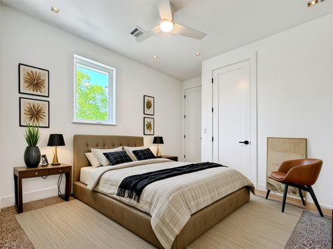 Tiny photo for 3614 Abbate CIR #B, Austin, TX 78721 (MLS # 5382705)