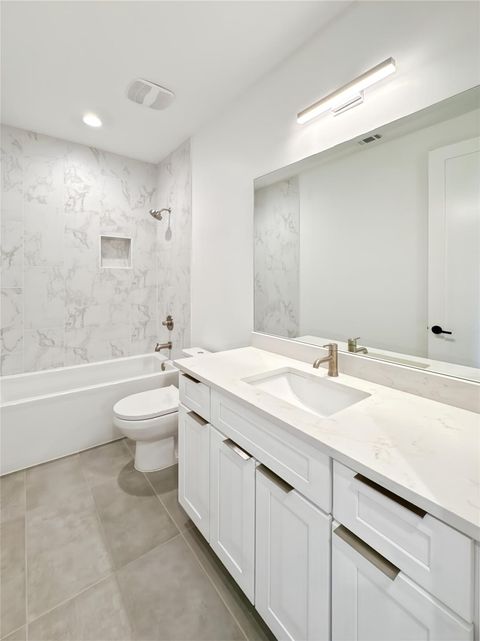 Tiny photo for 3614 Abbate CIR #B, Austin, TX 78721 (MLS # 5382705)