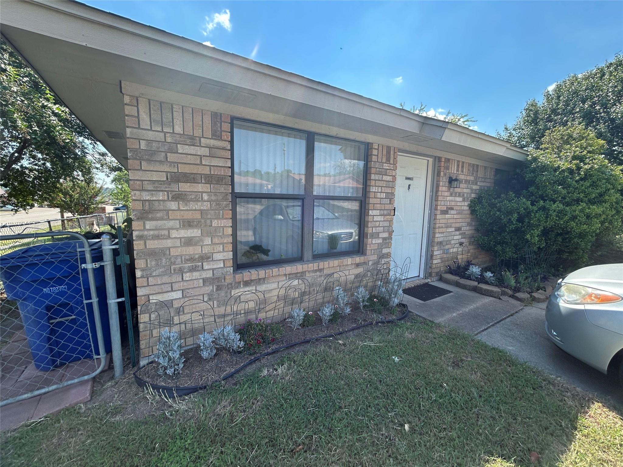 308 Horseshoe DR A & B